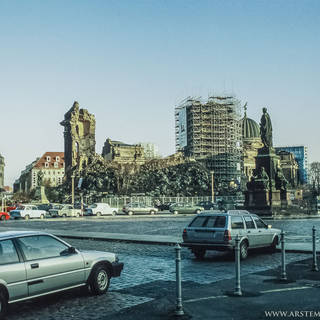 Ruine der Frauenkirche  am Neumarkt 1993